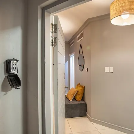 2 Sleeper Stylish Sanctuary Apartment Durban Exterior photo